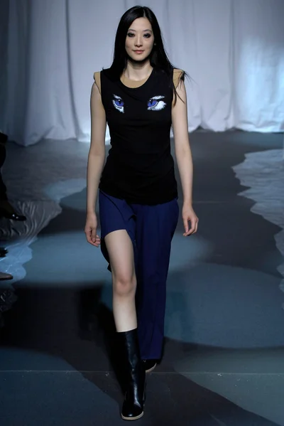 Look 7